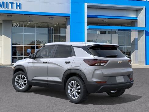 New 2026 Chevrolet TrailBlazer LS w/ LS Convenience Package FWD image 3