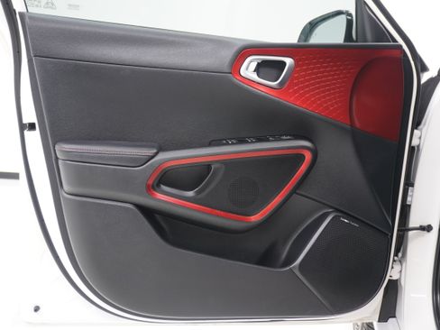 Used 2020 Kia Soul GT-Line Turbo FWD image 12