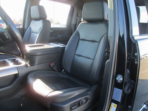 Certified 2022 Chevrolet Silverado 2500 LTZ w/ LTZ Convenience Package image 20