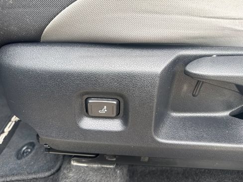 Used 2024 Toyota Tacoma TRD Off-Road AWD/4WD image 16