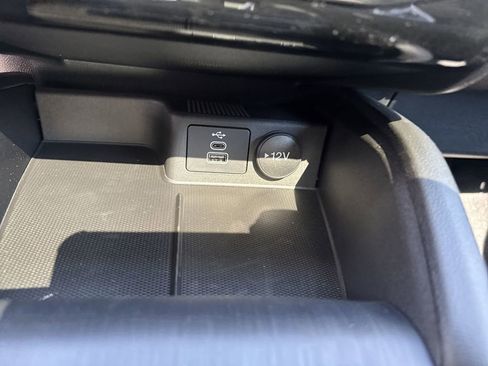 New 2025 Ford Escape ST-Line w/ Tech Pack #1 AWD/4WD image 25