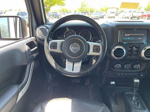 Used 2015 Jeep Wrangler Unlimited Sport AWD/4WD image 12