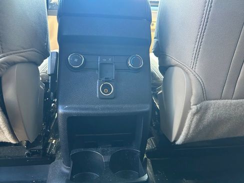 Used 2017 Ford Explorer FWD image 31