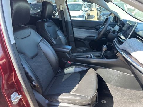 Used 2022 Jeep Compass Latitude FWD image 19