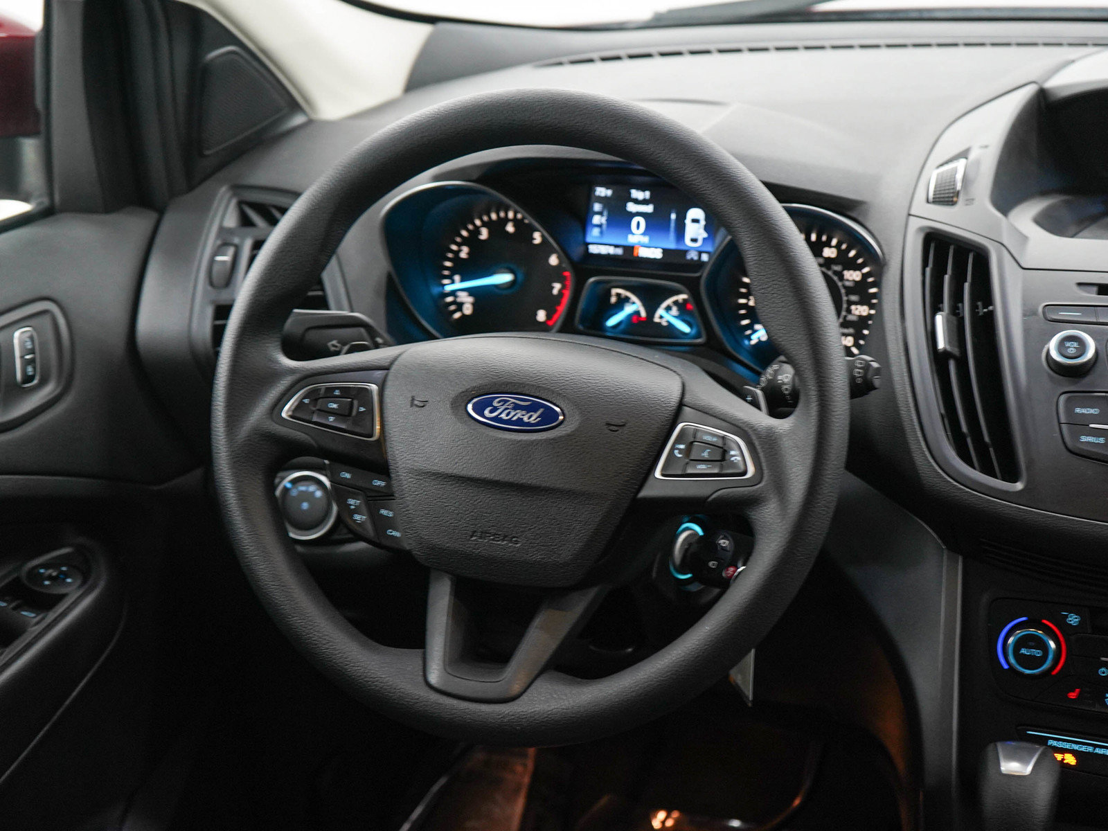 Used 2017 Ford Escape SE w/ SE Cold Weather Package FWD image 14