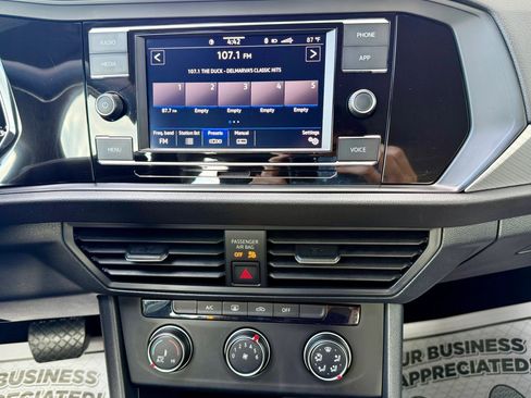 Used 2024 Volkswagen Jetta S image 22