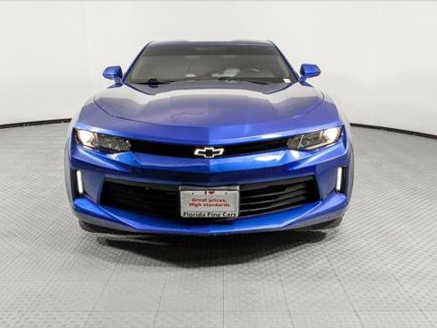 Used 2018 Chevrolet Camaro LT image 12