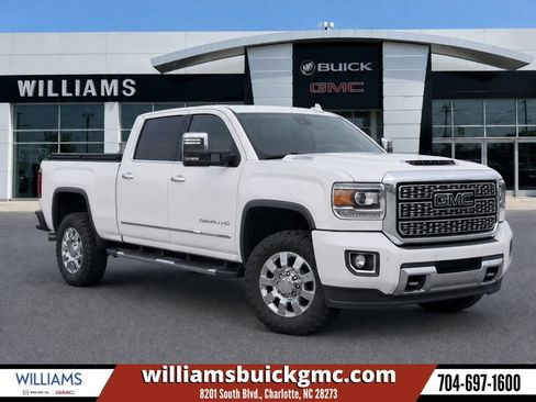 Used 2018 GMC Sierra 2500 Denali w/ Duramax Plus Package AWD/4WD image 1