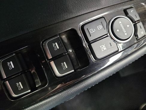 Used 2019 Kia Sorento FWD V6 image 27