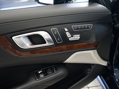 Used 2015 Mercedes-Benz SL 550 SL 550 image 28