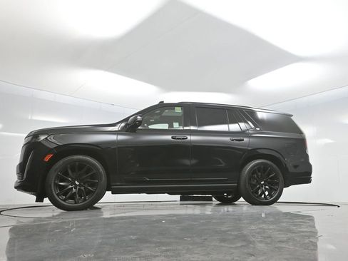 Used 2023 Cadillac Escalade Sport w/ LPO, ONYX Package image 7