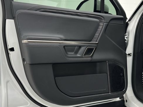 Used 2023 Rivian R1T Adventure image 22