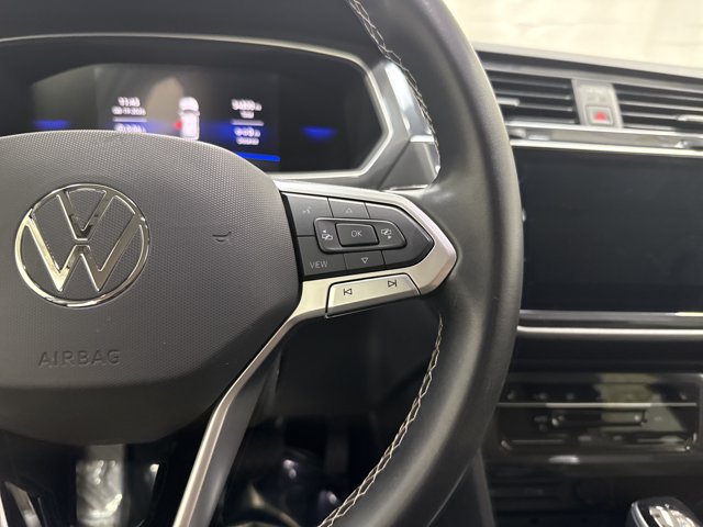 Used 2024 Volkswagen Tiguan SE AWD/4WD image 23
