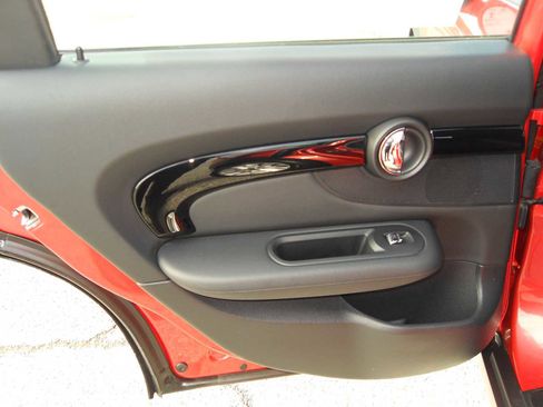 Used 2022 MINI Cooper Clubman S image 28