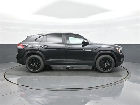 New 2026 Volkswagen Atlas Cross Sport SE image 8
