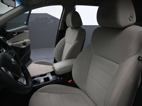 Used 2019 Kia Sorento AWD image 17