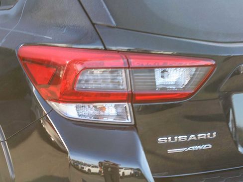 Used 2021 Subaru Crosstrek 2.0i Premium w/ Moonroof Package image 7