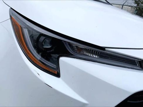 Certified 2025 Toyota Corolla LE image 27