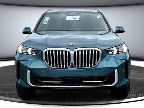 Certified 2025 BMW X5 xDrive40i image 2