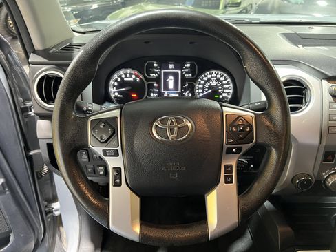 Used 2018 Toyota Tundra SR5 image 10