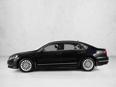 Used 2017 Volkswagen Passat 1.8T SE FWD image 9