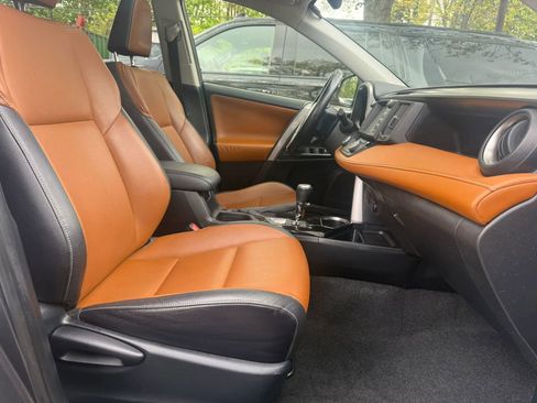 Used 2016 Toyota RAV4 Limited w/ Advanced Technology Package AWD/4WD image 10