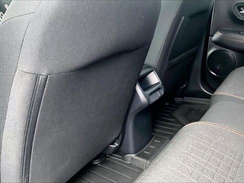 Used 2025 Honda HR-V Sport image 12