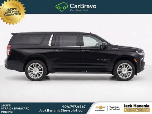 Used 2021 Chevrolet Suburban High Country w/ Technology Package AWD/4WD image 3
