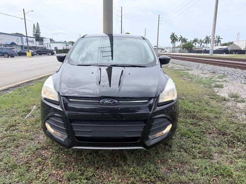 Used 2014 Ford Escape SE FWD image 1