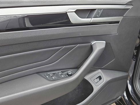 Used 2021 Volkswagen Arteon SE w/ Luggage Net & Mats Package image 10