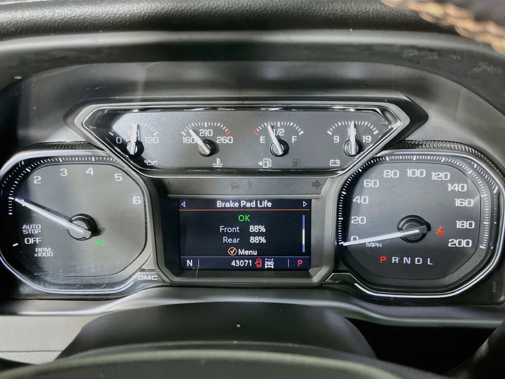 Used 2021 GMC Sierra 1500 AT4 w/ Driver Alert Package I AWD/4WD image 16