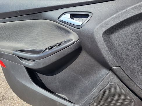 Used 2014 Ford Focus SE image 14