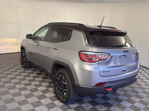 Used 2020 Jeep Compass Trailhawk image 6