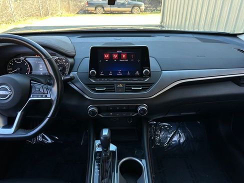 Used 2024 Nissan Altima 2.5 SR image 15