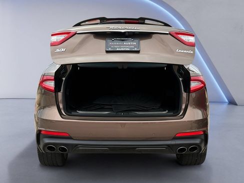 Used 2020 Maserati Levante S GranSport AWD/4WD image 33