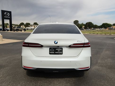 Used 2024 BMW 530i RWD image 6