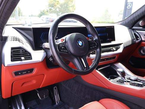 Used 2024 BMW XM AWD/4WD image 12