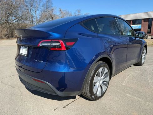 Used 2023 Tesla Model Y Long Range image 6