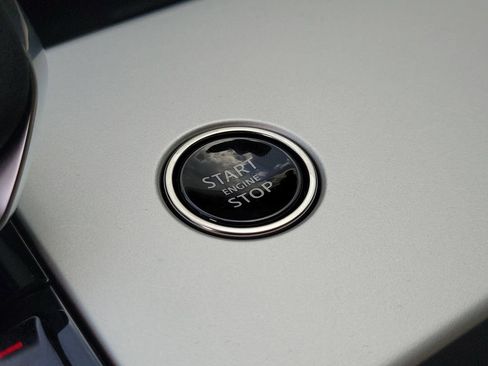 Used 2025 Land Rover Range Rover SE AWD/4WD image 26