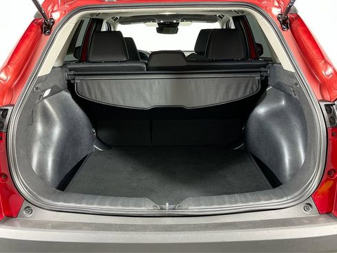 Used 2025 Toyota Corolla Cross LE w/ Moonroof Package FWD image 10