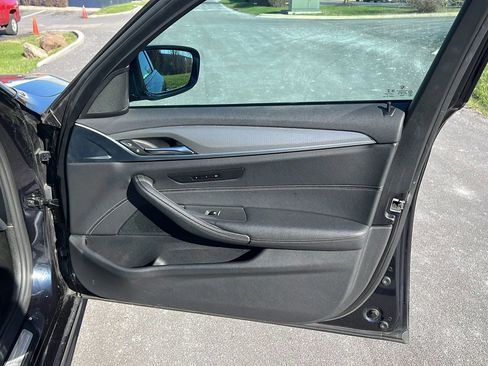 Used 2019 BMW 540i w/ M Sport Package RWD image 20