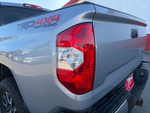 Used 2017 Toyota Tundra SR5 w/ TRD Off Road Package AWD/4WD image 20