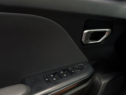 Used 2025 Kia K4 FWD image 20