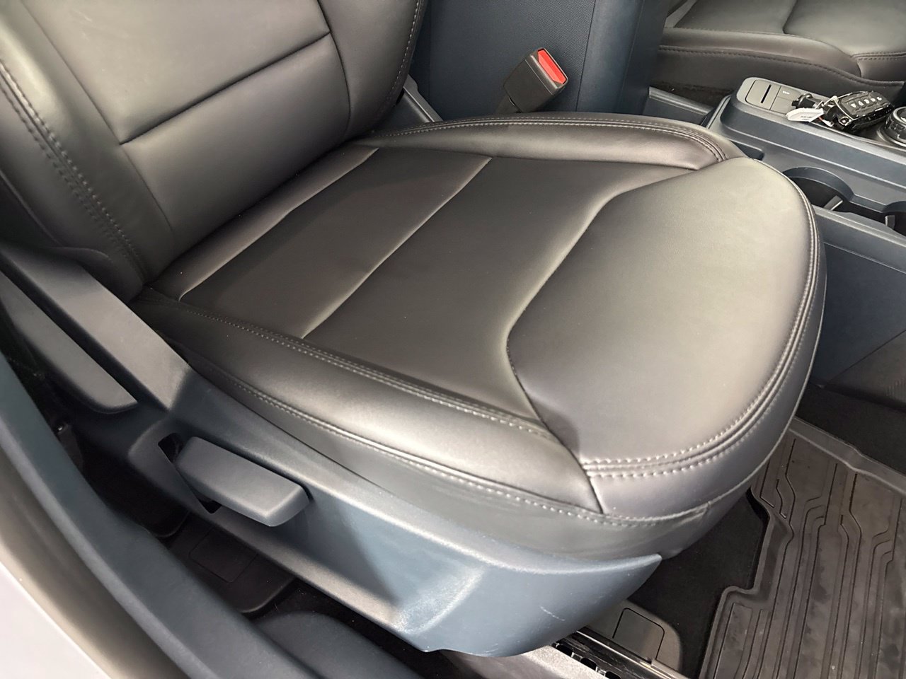 Used 2025 Ford Maverick Lariat w/ Black Appearance Package AWD/4WD image 30