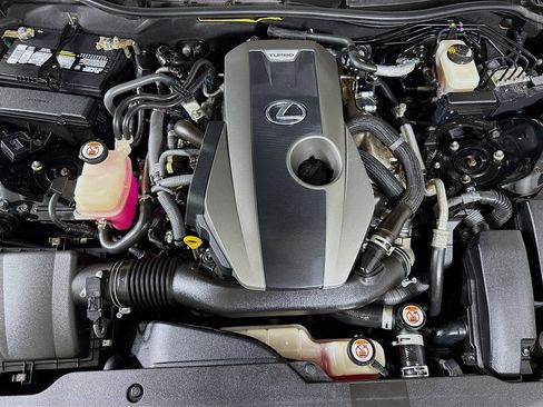 Used 2018 Lexus IS 300 w/ Comfort Package image 39