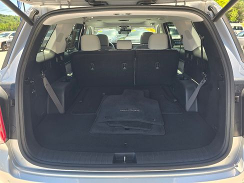 Used 2024 Hyundai Palisade SEL FWD image 25