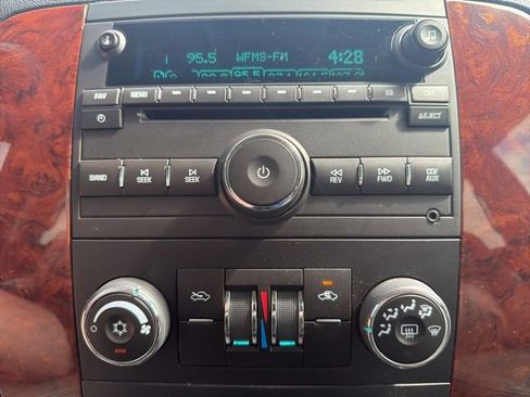 Used 2013 Chevrolet Avalanche LS w/ All-Star Edition AWD/4WD image 27