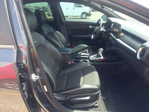 Used 2022 Kia Forte GT-Line FWD image 17