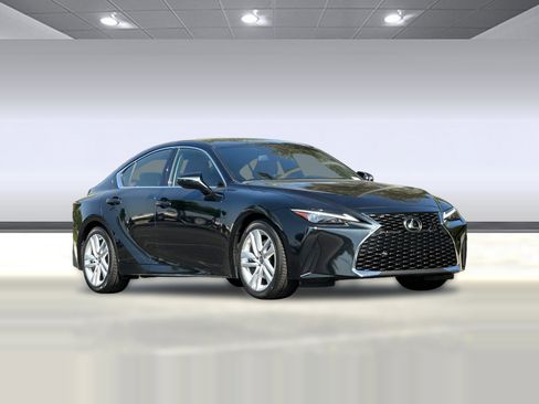 Certified 2022 Lexus IS 300 image 6