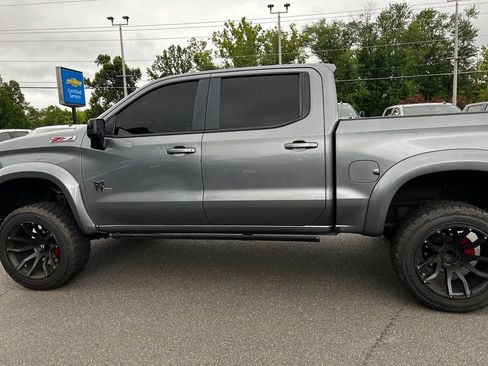 Used 2020 Chevrolet Silverado 1500 RST AWD/4WD image 9